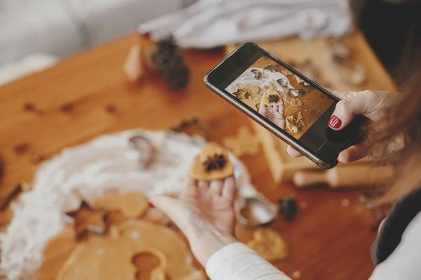 How Can UK Culinary Schools Use Instagram Carousels to Attract Aspiring Chefs?